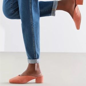 Seychelles Chorus Mule 8.5